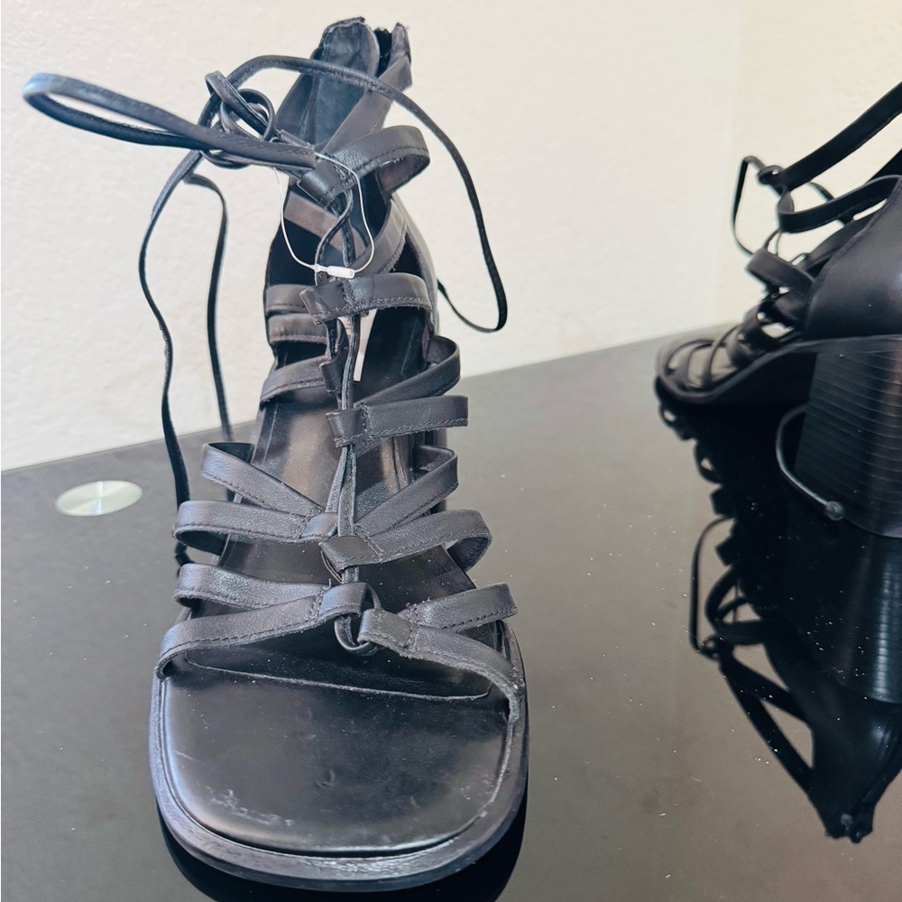 Elegant Black Strappy Women's Sandals